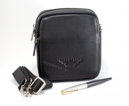Компактная поясная сумка из кожи IP Collection 3374