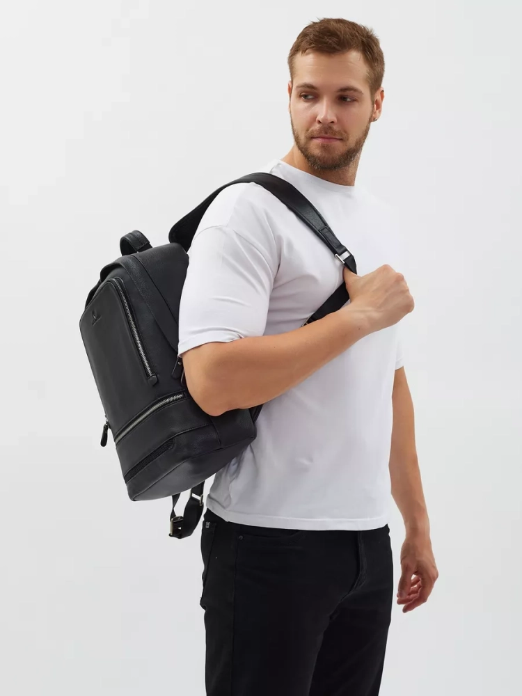 Кожаный мужской рюкзак Paul Rayner 0048003-1