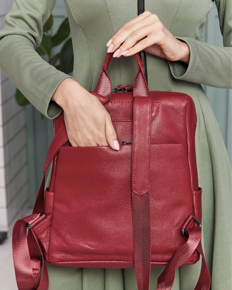 Женский рюкзак городской красный Paul Rayner red 1071